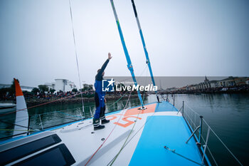 10/11/2024 - RUYANT Thomas (fra), Vulnerable prior to the start of the 2024-2025 Vendée Globe, 10th edition of the solo non-stop round the world yacht race, on November 9, 2024 in Les Sables-d'Olonne, France - SAILING - VENDEE GLOBE 2024 - START - VELA - ALTRO