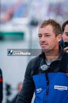 10/11/2024 - RUYANT Thomas (fra), Vulnerable prior to the start of the 2024-2025 Vendée Globe, 10th edition of the solo non-stop round the world yacht race, on November 9, 2024 in Les Sables-d'Olonne, France - SAILING - VENDEE GLOBE 2024 - START - VELA - ALTRO