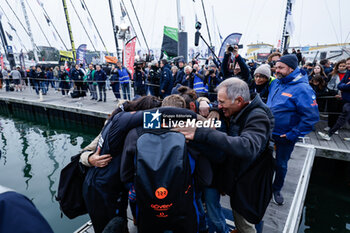 10/11/2024 - RUYANT Thomas (fra), Vulnerable prior to the start of the 2024-2025 Vendée Globe, 10th edition of the solo non-stop round the world yacht race, on November 9, 2024 in Les Sables-d'Olonne, France - SAILING - VENDEE GLOBE 2024 - START - VELA - ALTRO