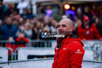 10/11/2024 - SEGUIN Damien (fra), Groupe Apicil prior to the start of the 2024-2025 Vendée Globe, 10th edition of the solo non-stop round the world yacht race, on November 9, 2024 in Les Sables-d'Olonne, France - SAILING - VENDEE GLOBE 2024 - START - VELA - ALTRO