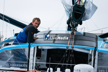 10/11/2024 - RUYANT Thomas (fra), Vulnerable prior to the start of the 2024-2025 Vendée Globe, 10th edition of the solo non-stop round the world yacht race, on November 9, 2024 in Les Sables-d'Olonne, France - SAILING - VENDEE GLOBE 2024 - START - VELA - ALTRO