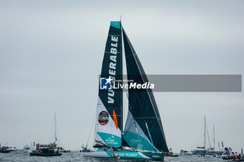 10/11/2024 - GOODCHILD Sam (gbr), Vulnerable prior to the start of the 2024-2025 Vendée Globe, 10th edition of the solo non-stop round the world yacht race, on November 9, 2024 in Les Sables-d'Olonne, France - SAILING - VENDEE GLOBE 2024 - START - VELA - ALTRO