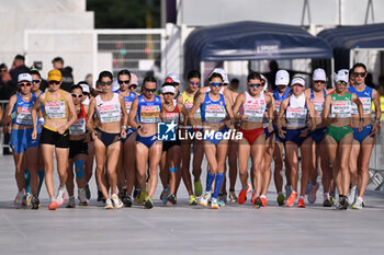 2024-06-07 - Antonella Palmisano starting the 20km walk race during European Athletics Championships 2024 at Olympic Stadium, on June 7, 2024 in Rome, Italy. - EUROPEAN ATHLETICS CHAMPIONSHIPS - INTERNATIONALS - ATHLETICS