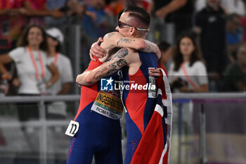 2024-06-08 - Jakob INGEBRIGTSEN and Henrik INGEBRIGTSEN during European Athletics Championships 2024 at Olympic Stadium, on June 8, 2024 in Rome, Italy. - EUROPEAN ATHLETICS CHAMPIONSHIPS - INTERNATIONALS - ATHLETICS