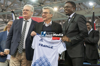 02/02/2024 - Ababu Namwamba and Frederic Vigouroux and André Giraud during the Meeting Miramas Metropole 2024, World Athletics Indoor Tour Silver on February 2, 2024 at Miramas Métropole stadium in Miramas, France - ATHLETICS - MEETING MIRAMAS METROPOLE 2024 - INTERNAZIONALI - ATLETICA