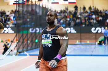 23/02/2024 - RAJINDRA CAMPBELL (JAM) competes the Shot Put Men Final during the World Athletics Indoor Tour Gold Madrid 24 on February 23, 2024 at Polideportivo Gallur in Madrid, Spain - ATHLETICS - WORLD INDOOR TOUR GOLD - MADRID 2024 - INTERNAZIONALI - ATLETICA