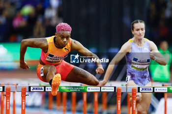 2024-02-23 - Devynne Charlton (BAH) competes the 60m hurdles - Heat 2 Women Final during the World Athletics Indoor Tour Gold Madrid 24 on February 23, 2024 at Polideportivo Gallur in Madrid, Spain - ATHLETICS - WORLD INDOOR TOUR GOLD - MADRID 2024 - INTERNATIONALS - ATHLETICS