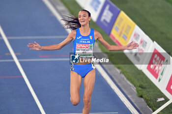 11/06/2024 - Nadia BATTOCLETTI of Italy wins the gold medal in the women's 10000 meters at the European Athletics Championships Rome 2024 at the Olympic Stadium in Rome, June 11, 2024. - EUROPEAN ATHLETICS CHAMPIONSHIPS - INTERNAZIONALI - ATLETICA