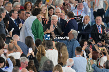 11/06/2024 - Gianmarco Tamberi of Italy greets Italian President Sergio Mattarella after winning the gold medal in the men's high jump at the European Athletics Championships Rome 2024 at the Olympic Stadium in Rome, June 11, 2024. - EUROPEAN ATHLETICS CHAMPIONSHIPS - INTERNAZIONALI - ATLETICA