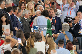 11/06/2024 - Gianmarco Tamberi of Italy greets Italian President Sergio Mattarella after winning the gold medal in the men's high jump at the European Athletics Championships Rome 2024 at the Olympic Stadium in Rome, June 11, 2024. - EUROPEAN ATHLETICS CHAMPIONSHIPS - INTERNAZIONALI - ATLETICA