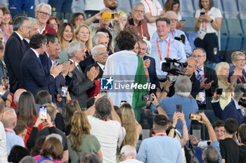 11/06/2024 - Gianmarco Tamberi of Italy greets Italian President Sergio Mattarella after winning the gold medal in the men's high jump at the European Athletics Championships Rome 2024 at the Olympic Stadium in Rome, June 11, 2024. - EUROPEAN ATHLETICS CHAMPIONSHIPS - INTERNAZIONALI - ATLETICA