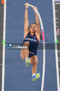 2024-08-30 - Roberta BRUNI (ITA) competes in Pole Vault Women during the Diamond League Athletics 30th August 2024 at the Olimpic Stadium in Rome - GOLDEN GALA PIETRO MENNEA - INTERNATIONALS - ATHLETICS