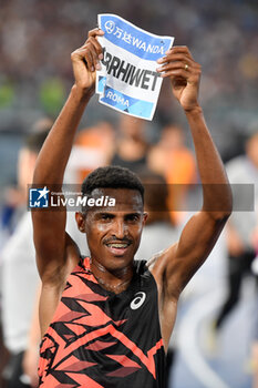 2024-08-30 - Hagos GEBRHIWET (ETH) competes in 5000m Men during the Diamond League Athletics 30th August 2024 at the Olimpic Stadium in Rome - GOLDEN GALA PIETRO MENNEA - INTERNATIONALS - ATHLETICS