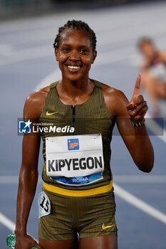 2024-08-30 - Faith KIPYEGON (KEN) competes in 1500m Women during the Diamond League Athletics 30th August 2024 at the Olimpic Stadium in Rome - GOLDEN GALA PIETRO MENNEA - INTERNATIONALS - ATHLETICS