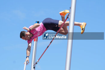 2024-06-30 - Renaud Lavillenie, Men's Pole vault during the French Athletics Championships 2024 on June 30, 2024 at Stade du Lac de Maine in Angers, France - ATHLETICS - FRENCH CHAMPIONSHIPS 2024 - INTERNATIONALS - ATHLETICS