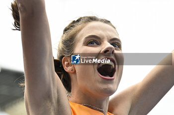 2024-07-07 - Yaroslava Mahuchikh after breaking the world record in the high jump during the Meeting de Paris Wanda Diamond League 2024 athletics event on July 7, 2024 at Charlety stadium in Paris, France. Photo Victor Joly / DPPI - ATHLETICS - DIAMOND LEAGUE 2024 - PARIS - INTERNATIONALS - ATHLETICS