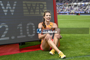 2024-07-07 - Yaroslava Mahuchikh after breaking the world record in the high jump during the Meeting de Paris Wanda Diamond League 2024 athletics event on July 7, 2024 at Charlety stadium in Paris, France. Photo Victor Joly / DPPI - ATHLETICS - DIAMOND LEAGUE 2024 - PARIS - INTERNATIONALS - ATHLETICS