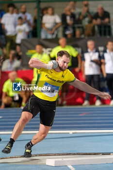 2024-09-03 - Zane Sean Weir from Italy during the 60th Palio Citta’ della Quercia, valid for the World Athletics Continental Tour at Quercia Stadium on September 3, 2024, Rovereto, Italy. - 60TH PALIO CITTà DELLA QUERCIA - INTERNATIONALS - ATHLETICS