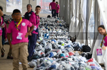 2024-10-27 - General view of 38^ Wizz Air Venicemarathon Sevice bag - 38^ WIZZ AIR VENICEMARATHON - MARATHON - ATHLETICS