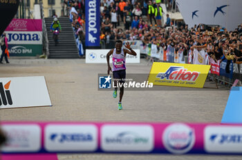 2024-10-27 - Abebe Tilahun wins the 38th Wizz Air Venicemarathon - 38^ WIZZ AIR VENICEMARATHON - MARATHON - ATHLETICS