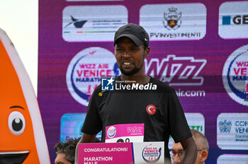 2024-10-27 - the podium of Ilham Tanui Ozbilen - 38^ WIZZ AIR VENICEMARATHON - MARATHON - ATHLETICS