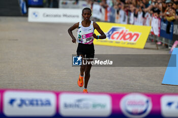 2024-10-27 - Abera Birtukan wins the 38th Wizz Air Venicemarathon Woman - 38^ WIZZ AIR VENICEMARATHON - MARATHON - ATHLETICS