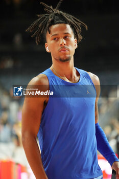 2024-07-06 - Matthew Strazel of France warms up during the International Friendly Basketball match between Germany and France on 6 July 2024 at Lanxess Arena in Cologne, Germany - BASKETBALL - FRIENDLY GAME - GERMANY V FRANCE - FRIENDLY MATCH - BASKETBALL