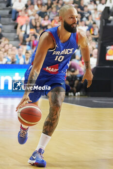 2024-07-06 - Evan Fournier of France during the International Friendly Basketball match between Germany and France on 6 July 2024 at Lanxess Arena in Cologne, Germany - BASKETBALL - FRIENDLY GAME - GERMANY V FRANCE - FRIENDLY MATCH - BASKETBALL