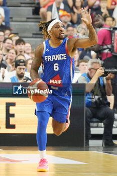 2024-07-06 - Andrew Albicy of France during the International Friendly Basketball match between Germany and France on 6 July 2024 at Lanxess Arena in Cologne, Germany - BASKETBALL - FRIENDLY GAME - GERMANY V FRANCE - FRIENDLY MATCH - BASKETBALL