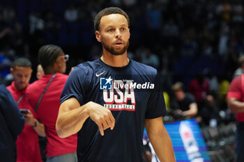 2024-07-20 - Stephen Curry of Team Usa warms up during the International Friendly basketball match between USA and South Sudan on 20 July 2024 at O2 Arena in London, England - BASKETBALL - FRIENDLY GAME - USA V SOUTH SUDAN - FRIENDLY MATCH - BASKETBALL