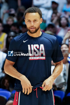 2024-07-20 - Stephen Curry of Team Usa warms up during the International Friendly basketball match between USA and South Sudan on 20 July 2024 at O2 Arena in London, England - BASKETBALL - FRIENDLY GAME - USA V SOUTH SUDAN - FRIENDLY MATCH - BASKETBALL