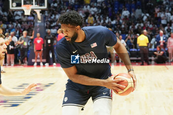 2024-07-22 - Joel Embiid of Usa warms up during the International Friendly basketball match between USA and Germany on 22 July 2024 at O2 Arena in London, England - BASKETBALL - FRIENDLY GAME - USA V GERMANY - FRIENDLY MATCH - BASKETBALL