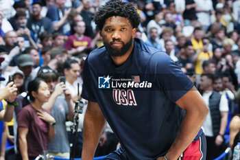 2024-07-22 - Joel Embiid of Usa warms up during the International Friendly basketball match between USA and Germany on 22 July 2024 at O2 Arena in London, England - BASKETBALL - FRIENDLY GAME - USA V GERMANY - FRIENDLY MATCH - BASKETBALL