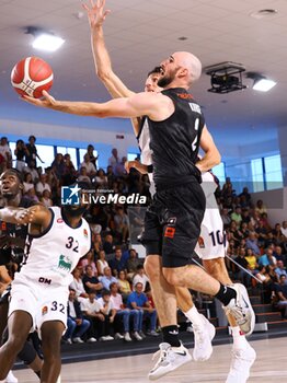 2024-09-04 - Tommy Kuhse (Derthona Basket) - DERTHONA BASKET VS EA7 EMPORIO ARMANI OLIMPIA MILANO - FRIENDLY MATCH - BASKETBALL