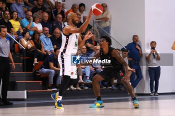 2024-09-04 - Shavon Shields (EA7 Emporio Armani Olimpia Milano) - DERTHONA BASKET VS EA7 EMPORIO ARMANI OLIMPIA MILANO - FRIENDLY MATCH - BASKETBALL