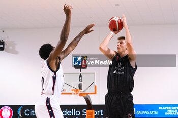 2024-09-04 - Luca Severini (Derthona Basket) - DERTHONA BASKET VS EA7 EMPORIO ARMANI OLIMPIA MILANO - FRIENDLY MATCH - BASKETBALL