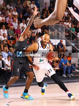 2024-09-04 - Shavon Shields (EA7 Emporio Armani Olimpia Milano) - DERTHONA BASKET VS EA7 EMPORIO ARMANI OLIMPIA MILANO - FRIENDLY MATCH - BASKETBALL