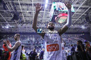 15/02/2024 - #11 Tariq Owens (Generazione vincente Napoli Basket) - FRECCIAROSSA FINALEIGHT 2024 - GERMANI BRESCIA VS GEVI NAPOLI BASKET - COPPA ITALIA - BASKET