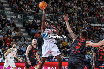 2024-10-01 - Jamar Smith (Unahotels Reggio Emilia) - UNAHOTELS REGGIO EMILIA VS RYTAS VILNIUS - CHAMPIONS LEAGUE - BASKETBALL