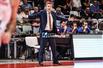 2024-10-01 - Dimitris Priftis coach Unahotels Reggio Emilia - UNAHOTELS REGGIO EMILIA VS RYTAS VILNIUS - CHAMPIONS LEAGUE - BASKETBALL