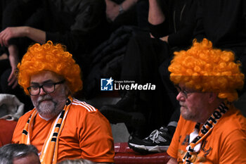 2024-11-21 - Famila fans during the match between Famila Beretta Schio and DVTK Hun-term at PalaRomare - November 21, 2024, during the EuroLeague Women 2024/2025 - FAMILA BERETTA VS DVTK HUN-TERM - EUROLEAGUE WOMEN - BASKETBALL