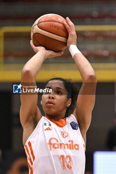 2024-11-21 - Janelle Salaun ( Famila Beretta Schio) during the match between Famila Beretta Schio and DVTK Hun-term at PalaRomare - November 21, 2024, during the EuroLeague Women 2024/2025 - FAMILA BERETTA VS DVTK HUN-TERM - EUROLEAGUE WOMEN - BASKETBALL