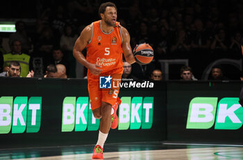 2024-02-29 - Justin Anderson (Valencia basket club) during the Euroleague basketball championship match Segafredo Virtus Bologna Vs. Valencia Basket Club. Bologna, February 29, 2024 at Segafredo Arena - VIRTUS SEGAFREDO BOLOGNA VS VALENCIA BASKET - EUROLEAGUE - BASKETBALL