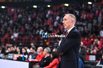2024-01-02 - Assistant coach Milan Tomic of EA7 Emporio Armani Milan during the Euroleague, Round 18, match between Olympiacos Piraeus and EA7 Emporio Armani Milan at Peace & Friendship Stadium on January 2, 2024, in Piraeus, Greece - OLYMPIACOS PIRAEUS VS EA7 EMPORIO ARMANI MILAN - EUROLEAGUE - BASKETBALL