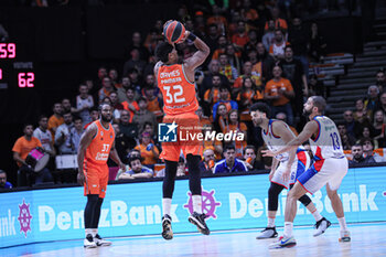 2024-01-03 - # 32 Davies Brandon (Valencia Basket) - VALENCIA BASKET VS ANADOLU EFES ISTANBUL - EUROLEAGUE - BASKETBALL