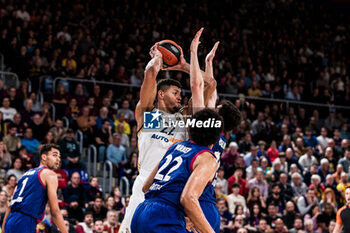 03/01/2024 - Walter Tavares of Real Madrid during the Turkish Airlines EuroLeague basketball match between FC Barcelona and Real Madrid on January 3, 2024 at Palau Blaugrana in Barcelona, Spain - BASKETBALL - EUROLEAGUE - FC BARCELONA V REAL MADRID - EUROLEAGUE - BASKET