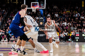 03/01/2024 - Sergio Llull of Real Madrid during the Turkish Airlines EuroLeague basketball match between FC Barcelona and Real Madrid on January 3, 2024 at Palau Blaugrana in Barcelona, Spain - BASKETBALL - EUROLEAGUE - FC BARCELONA V REAL MADRID - EUROLEAGUE - BASKET
