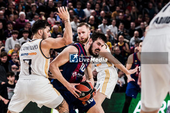 2024-01-03 - Nikola Kalinic of Fc Barcelona in action against Facundo Campazzo of Real Madrid during the Turkish Airlines EuroLeague basketball match between FC Barcelona and Real Madrid on January 3, 2024 at Palau Blaugrana in Barcelona, Spain - BASKETBALL - EUROLEAGUE - FC BARCELONA V REAL MADRID - EUROLEAGUE - BASKETBALL