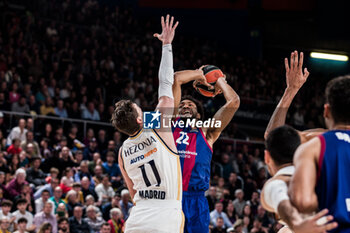 03/01/2024 - Jabari Parker of Fc Barcelona in action against Mario Hezonja of Real Madrid during the Turkish Airlines EuroLeague basketball match between FC Barcelona and Real Madrid on January 3, 2024 at Palau Blaugrana in Barcelona, Spain - BASKETBALL - EUROLEAGUE - FC BARCELONA V REAL MADRID - EUROLEAGUE - BASKET