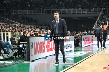 2024-01-09 - Head Coach Erdem Can of Anadolu Efes Istanbul during the Euroleague, Round 20, match between Panathinaikos AKTOR Athens and Anadolu Efes Istanbul at the OAKA Altion Arena in Athens, Greece, on January 9, 2024. - PANATHINAIKOS AKTOR ATHENS VS ANADOLU EFES - EUROLEAGUE - BASKETBALL